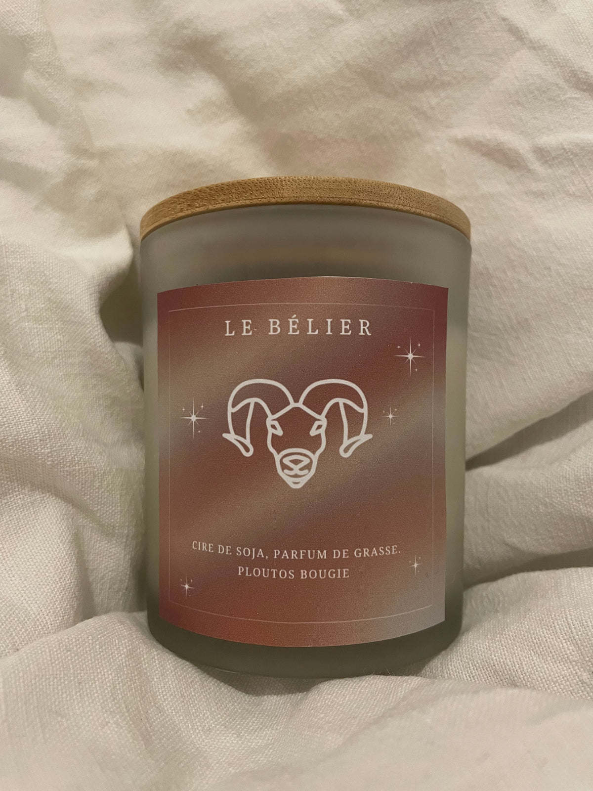 Bougie astrologique Feu pour Bélier, Lion et Sagittaire, en cire de soja — visuel 4 de la galerie