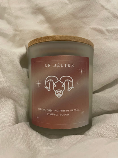 Bougie astrologique Feu pour Bélier, Lion et Sagittaire, en cire de soja — visuel 4 de la galerie