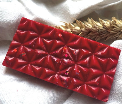 Fondant parfumé Fraise des Bois, création artisanale aux notes fruitées — visuel 3 de la galerie